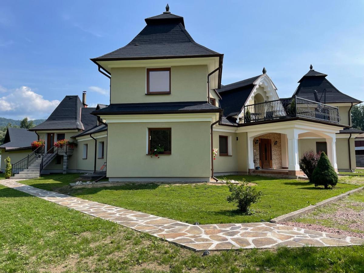 Penzión U dvoch levov Oravsky Podzamok Exterior foto